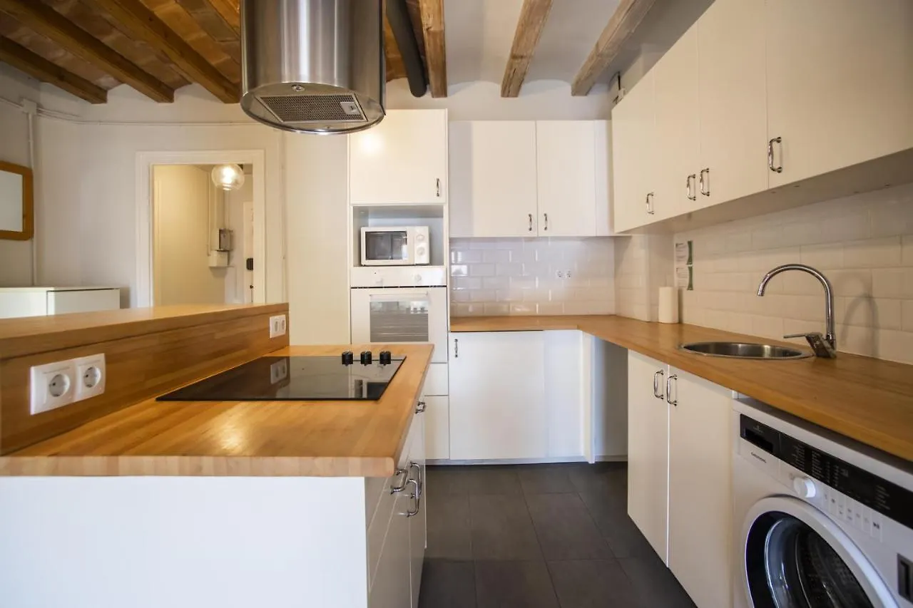 41Cob1019- Charming Rustic Apartment Barcelona
